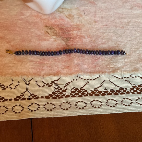 Natural, Pristine Sugulite bracelet - Picture 3 of 7